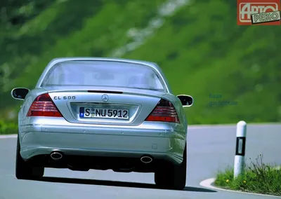 Фото Mercedes-Benz CL-класс в движении на автостраде