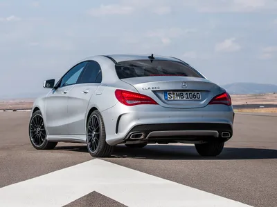 Изображение оранжевого Mercedes-Benz CLA-класс