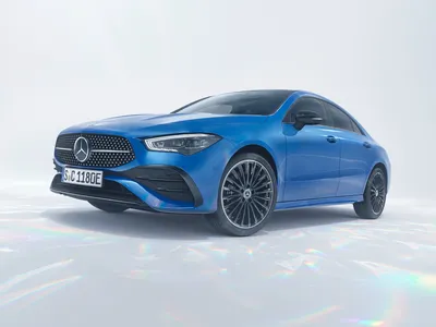 Изображение Mercedes-Benz CLA-класс на закате