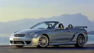 Картинка Mercedes-Benz CLK DTM AMG в живописном стиле