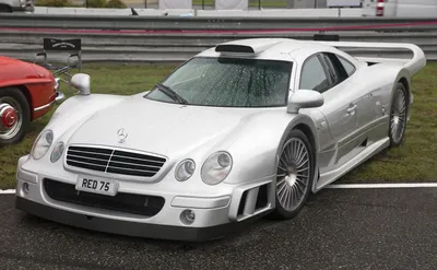 Фото Мерседес-Бенц CLK GTR для вашего Instagram