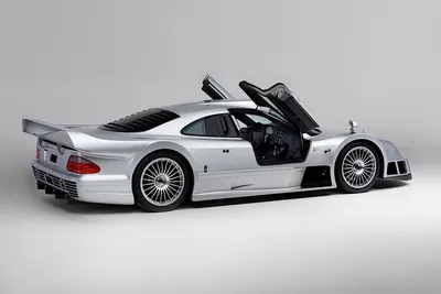 Фото Мерседес-Бенц CLK GTR в разных ракурсах