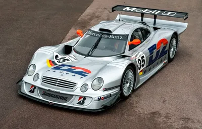 Mercedes-Benz CLK GTR: фото сзади