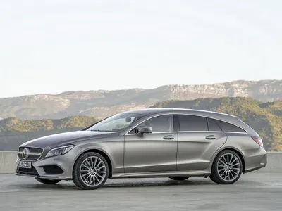 Mercedes-Benz CLS-класс в ночном освещении