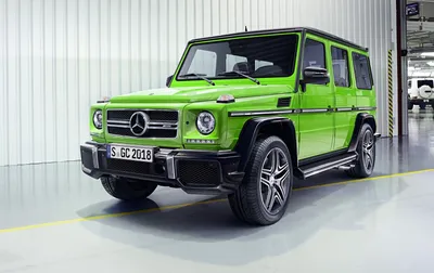 Фото Mercedes-Benz G-класса на изгибе серпантина