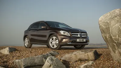 Фото Mercedes-Benz GLA-класс: спереди