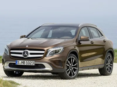 Mercedes-Benz GLA-класс: фото сбоку