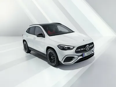 Mercedes-Benz GLA-класс: фото на фоне гор