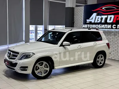 Mercedes-Benz GLK-класс на фоне моста