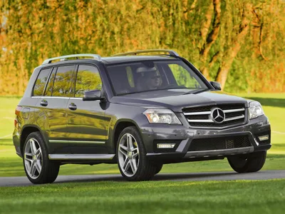 Картинка Mercedes-Benz GLK-класс в зимнем лесу