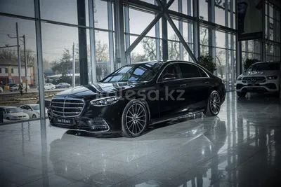 Изображения Mercedes-Benz S-класса с углом обзора сзади