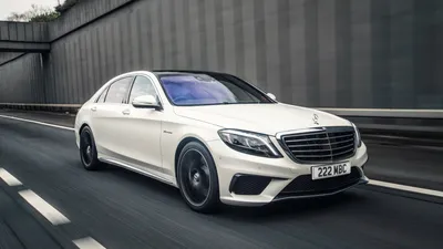 Фотография Mercedes-Benz S на заднем плане