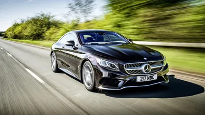 Изображение Mercedes-Benz S на переднем плане