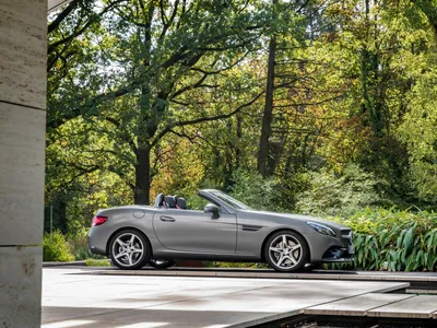 Фотография Mercedes-Benz SLC-класса на треке