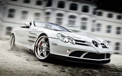 Фото Мерседес-Бенц SLR McLaren на фоне природы