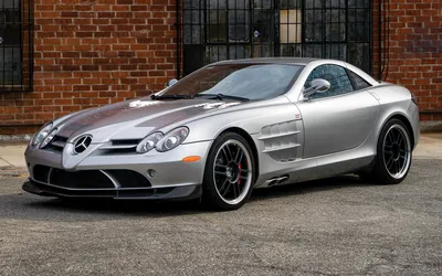 Картинка Мерседес-Бенц SLR McLaren на закате