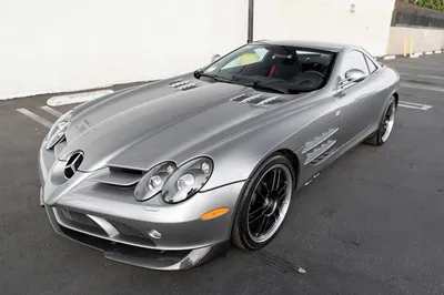 Фотография Мерседес-Бенц SLR McLaren с кожаным салоном