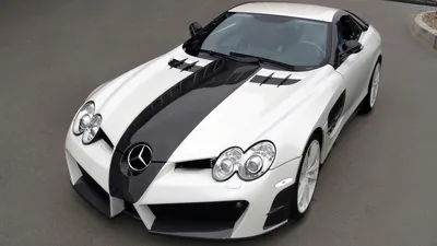 Фото Mercedes-Benz SLR McLaren на фоне города