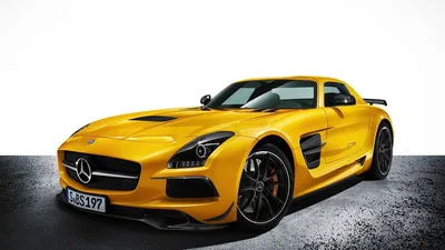 Красивый Mercedes-Benz SLS AMG на природе