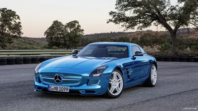 Новейшие фото Mercedes-Benz SLS AMG в высоком качестве