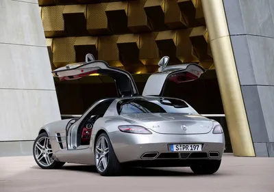 Фото Mercedes-Benz SLS AMG: красота и скорость в одном автомобиле