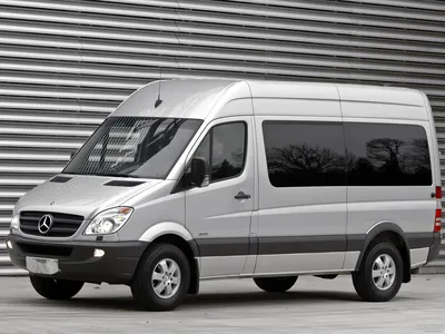 Фото Mercedes-Benz Sprinter в разных ракурсах