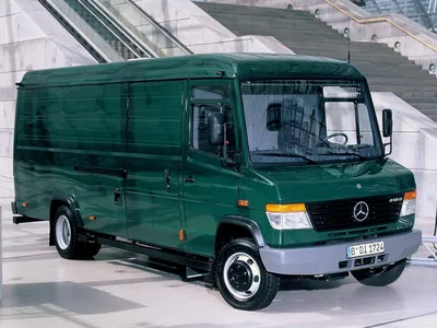 Фото Mercedes-Benz Vario с бокового ракурса