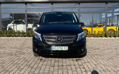 Изображение Mercedes-Benz Vito с бокового ракурса