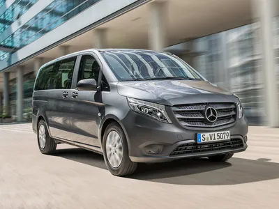 Фотография Mercedes-Benz Vito на фоне природы