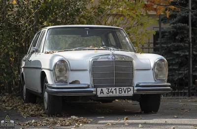 Фото Mercedes-Benz W108 в стиле ретро