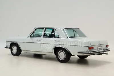 Фотография Mercedes-Benz W109 на закате