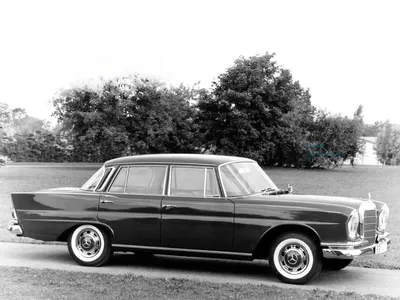 Фото Mercedes-Benz W112 с открытым верхом