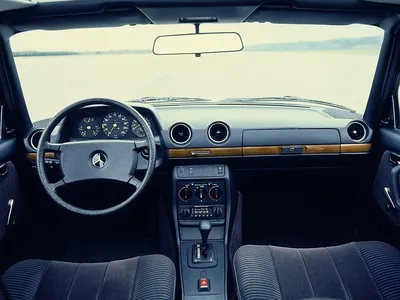 Фото Mercedes-Benz W123 для любителей классических автомобилей