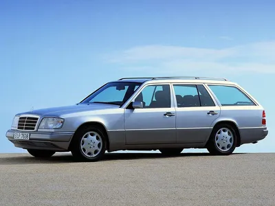 Картинка Mercedes-Benz W124 с мощной звуковой системой