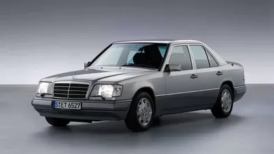 Картинка Mercedes-Benz W124 в черном цвете