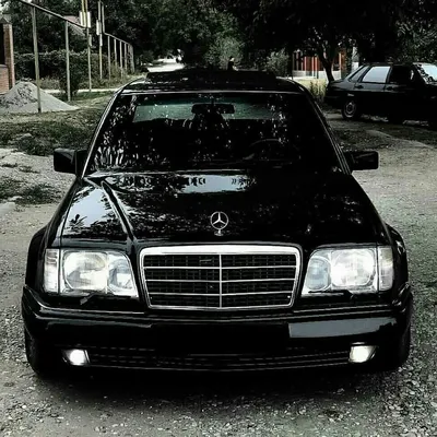 Красивые фото Mercedes-Benz W124