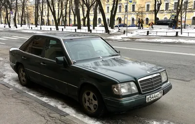 WebP изображения Mercedes-Benz W124