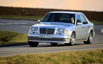 Изображения Mercedes-Benz W124 с ближнего плана