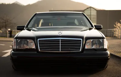 Mercedes-Benz W140: фотографии в разных ракурсах