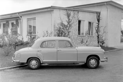 Фотография Mercedes-Benz W180 на закате