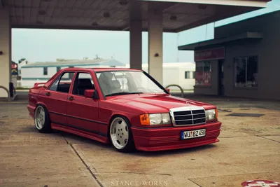 Mercedes-Benz W201 на картинках