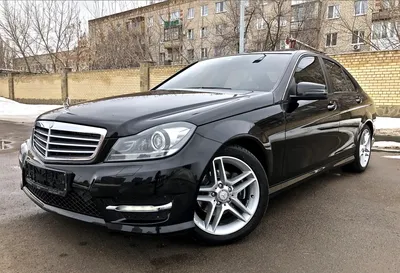 Скачать бесплатно фотографии Mercedes-Benz W204 в формате JPG