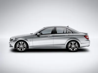 Mercedes-Benz W204: фото автомобиля, который всегда в тренде