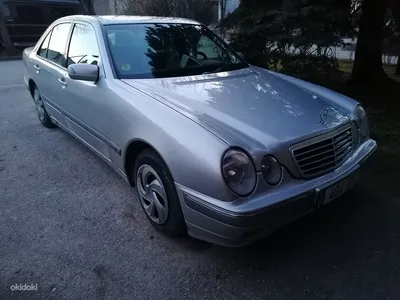 Изображение Mercedes-Benz W210 высокого качества