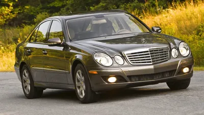 Фотография Mercedes-Benz W211 сбоку