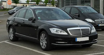 Фото с бокового ракурса Mercedes-Benz W221