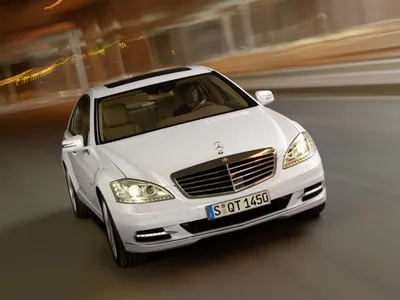 Изображение Mercedes-Benz W221 в серебристом цвете