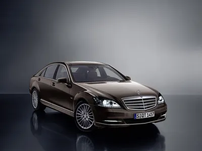 Изображение Mercedes-Benz W221 в зеленом цвете