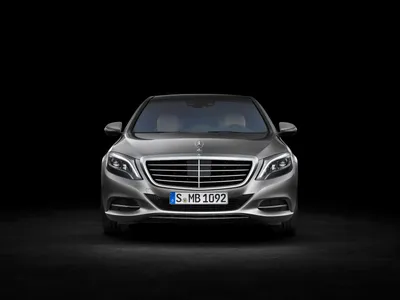 Фото Mercedes-Benz W222 с высокой детализацией