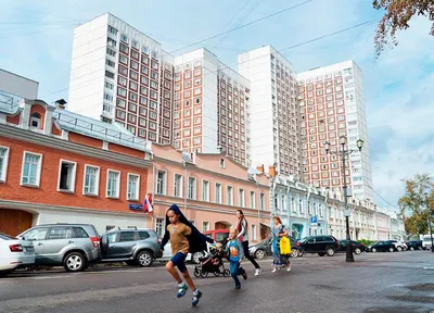 Файл:Moscow, Kamchatskaya Street 4k2 (21256126721).jpg — Викимедиа